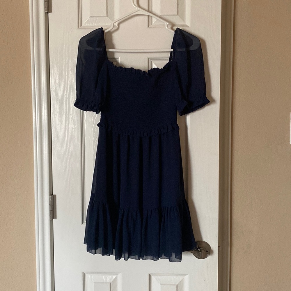 Aritzia Tempest Short Sleeve mini dress